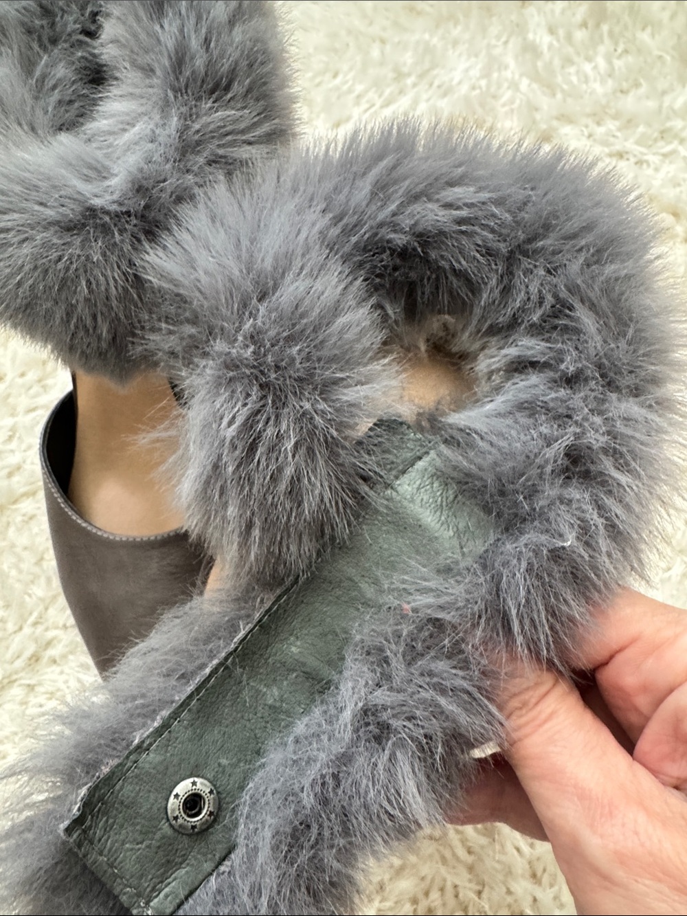 Australia luxe fur gray mules size 8 - Picture 4 of 8